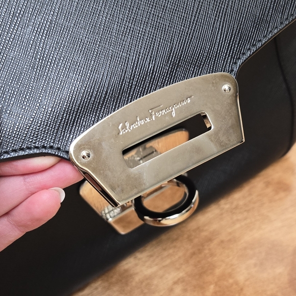 Ferragamo Handbag - Picture 7 of 17